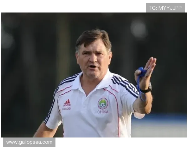 还记得卡马乔执教国足那段岁月吗